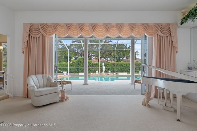 9401 Fox Hollow Lane, Weeki Wachee, FL 34613