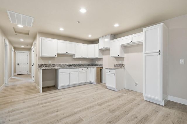 17014 Keswick Dam Road, Redding, CA 96003