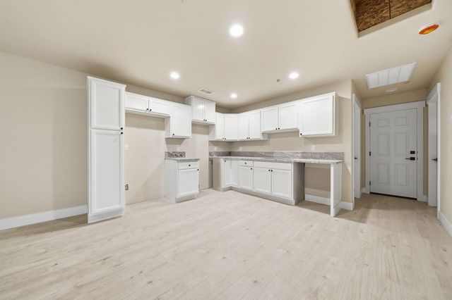 17014 Keswick Dam Road, Redding, CA 96003