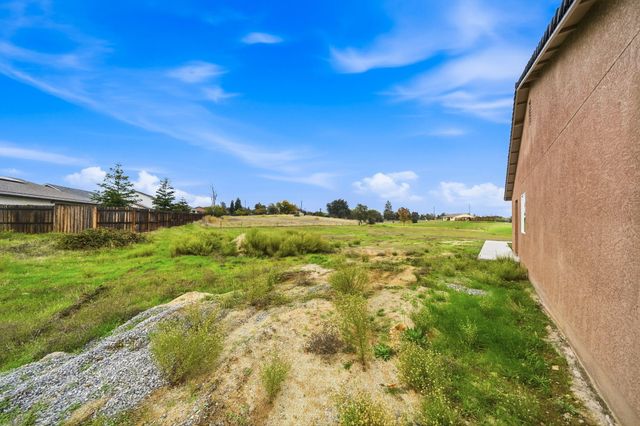 17014 Keswick Dam Road, Redding, CA 96003