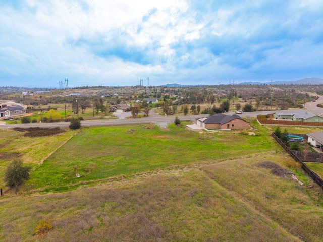 17014 Keswick Dam Road, Redding, CA 96003