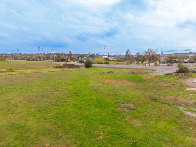 17014 Keswick Dam Road, Redding, CA 96003