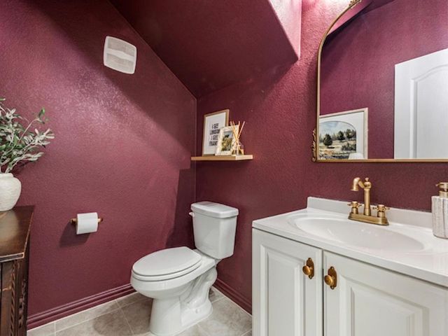 320 Old Trinity WAY, Georgetown, TX 78628