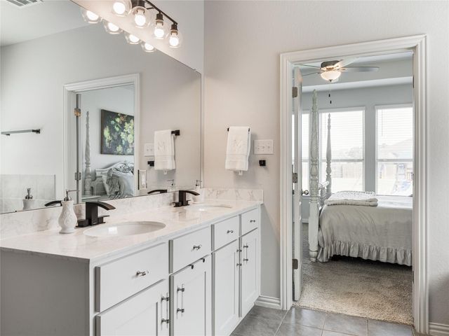 320 Old Trinity WAY, Georgetown, TX 78628