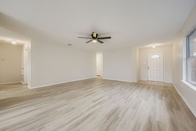 4873 Leaf Hollow Drive, Fort Worth, TX 76244