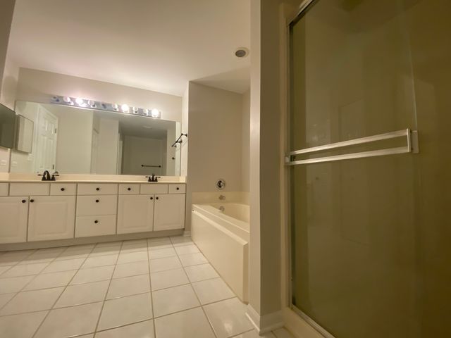 1298 Georgetown Way, Vernon Hills, IL 60061