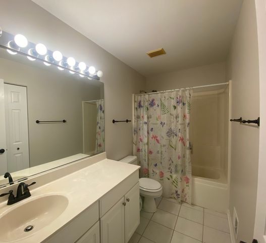 1298 Georgetown Way, Vernon Hills, IL 60061