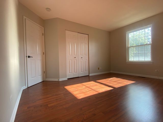 1298 Georgetown Way, Vernon Hills, IL 60061
