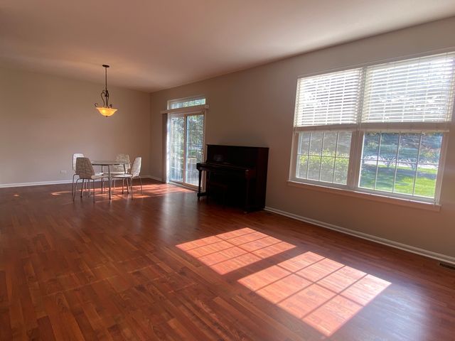 1298 Georgetown Way, Vernon Hills, IL 60061
