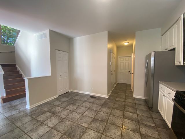1298 Georgetown Way, Vernon Hills, IL 60061