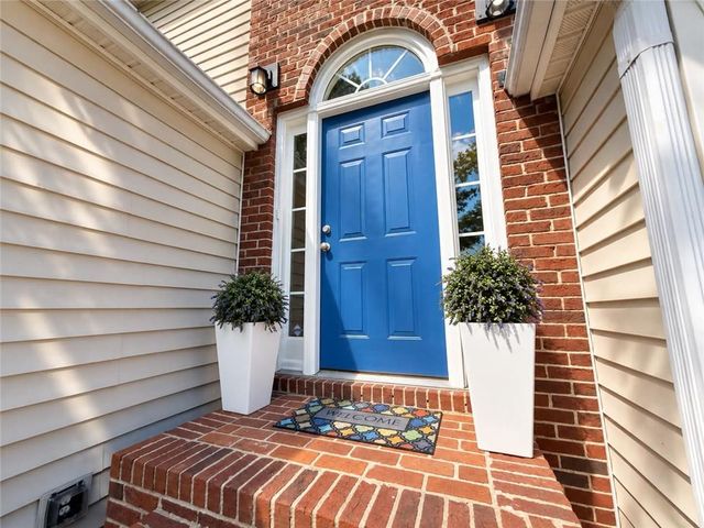 1831 Green Oak Circle, Lawrenceville, GA 30043