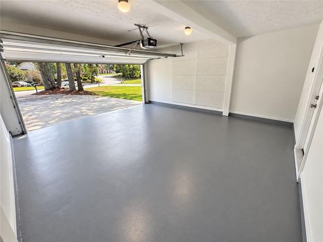 1831 Green Oak Circle, Lawrenceville, GA 30043
