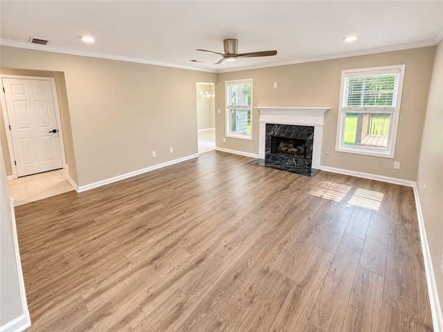 1831 Green Oak Circle, Lawrenceville, GA 30043