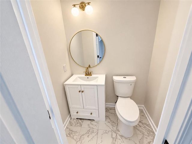1831 Green Oak Circle, Lawrenceville, GA 30043