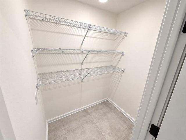 1831 Green Oak Circle, Lawrenceville, GA 30043