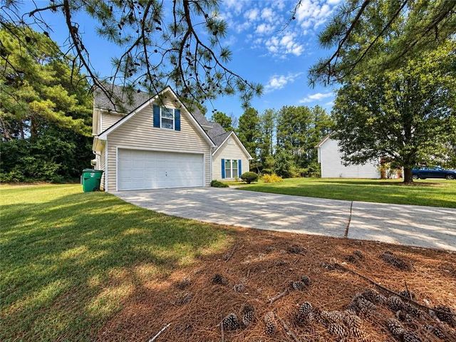 1831 Green Oak Circle, Lawrenceville, GA 30043