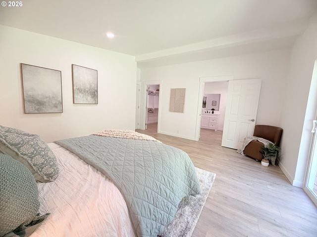 71 N HOBBY Ct, Otis, OR 97368
