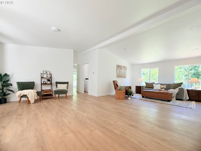 71 N HOBBY Ct, Otis, OR 97368