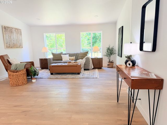 71 N HOBBY Ct, Otis, OR 97368