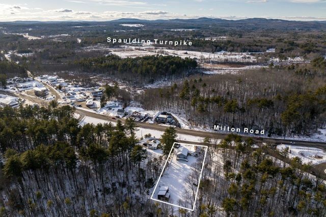 8 Phillips Lane, Rochester, NH 03868