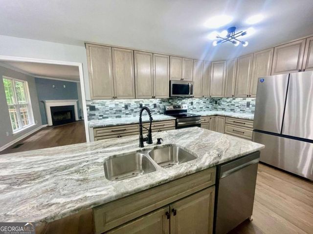 197 Blacks Mill Court, Dawsonville, GA 30534
