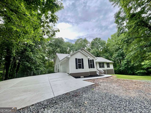 197 Blacks Mill Court, Dawsonville, GA 30534
