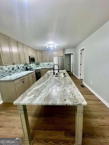 197 Blacks Mill Court, Dawsonville, GA 30534