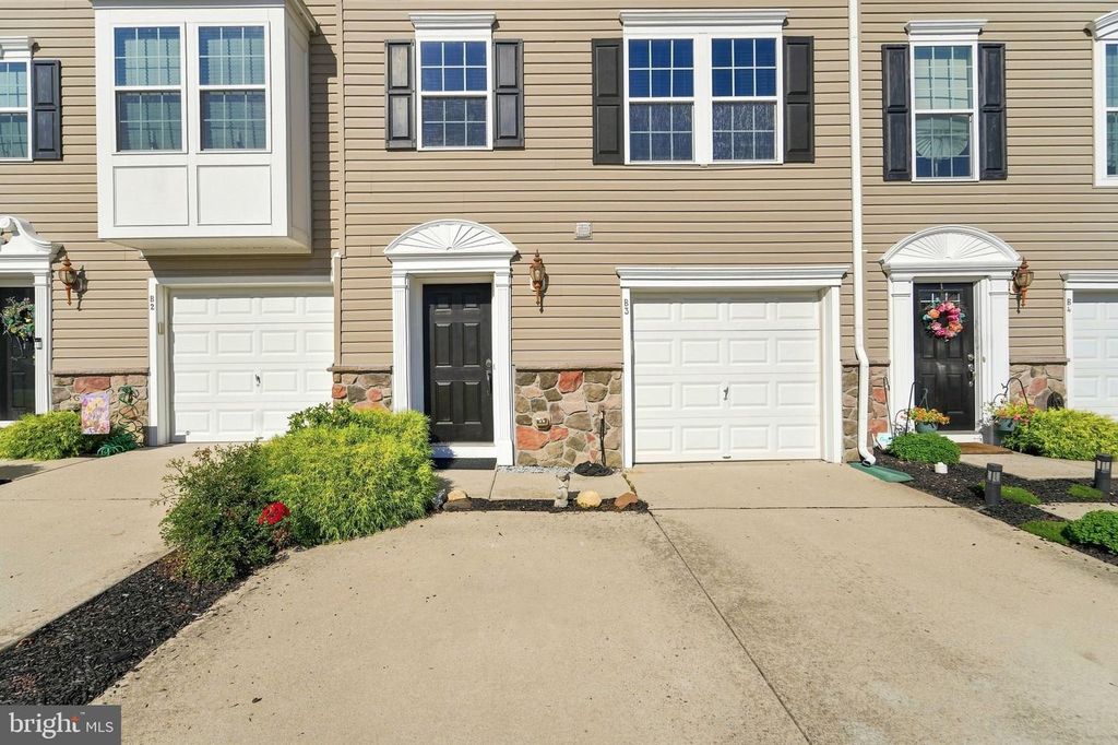 2102 E OAK RD #B3, VINELAND, NJ 08361 — photo 2
