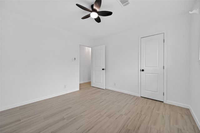 9211 Blankenship Drive, Houston, TX 77080