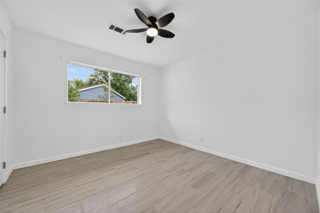 9211 Blankenship Drive, Houston, TX 77080