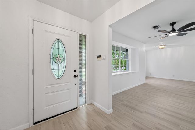 9211 Blankenship Drive, Houston, TX 77080