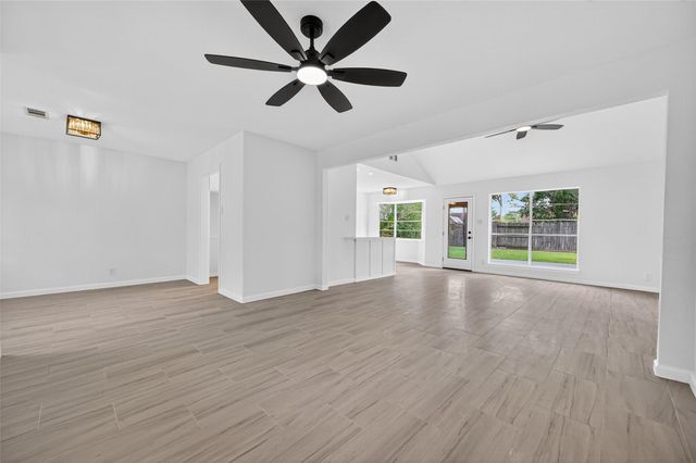 9211 Blankenship Drive, Houston, TX 77080