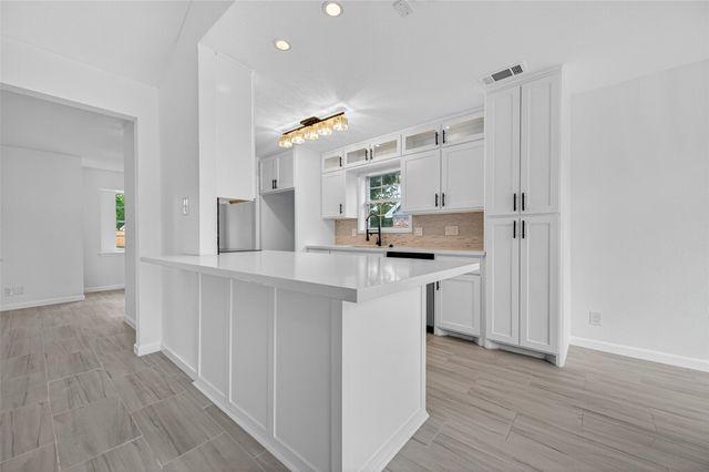 9211 Blankenship Drive, Houston, TX 77080