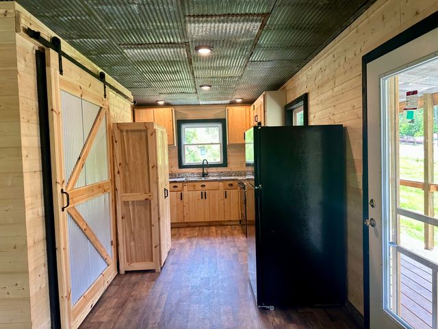 409 Freeman Branch Road, East Bernstadt, KY 40729