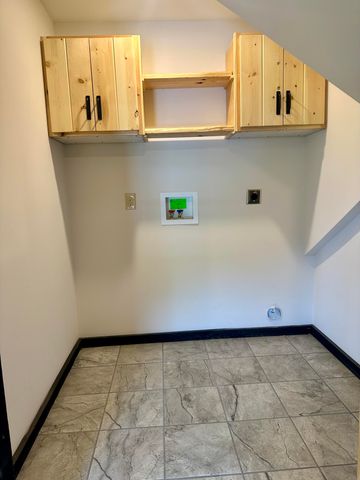 409 Freeman Branch Road, East Bernstadt, KY 40729