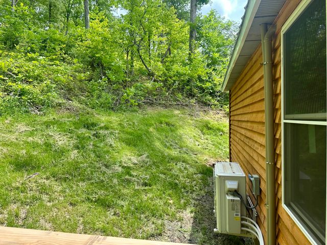 409 Freeman Branch Road, East Bernstadt, KY 40729