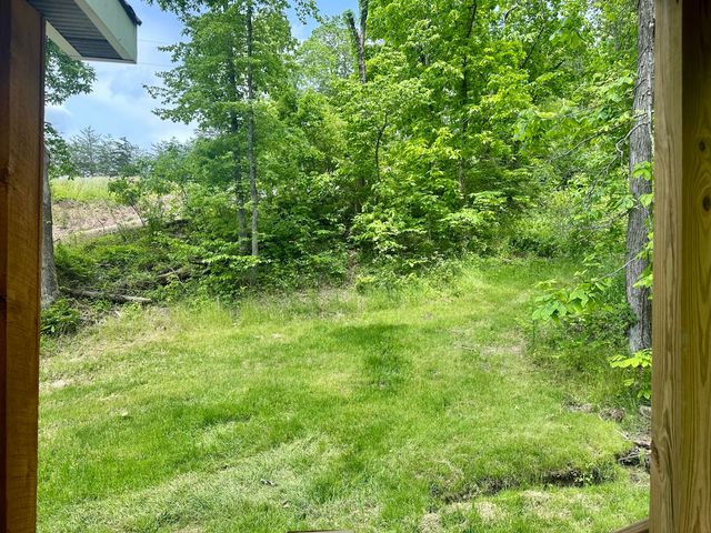 409 Freeman Branch Road, East Bernstadt, KY 40729