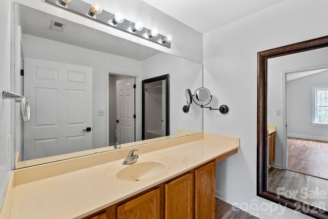 73 Creeks End Circle, Mills River, NC 28759