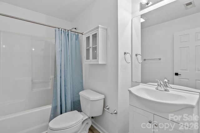 73 Creeks End Circle, Mills River, NC 28759