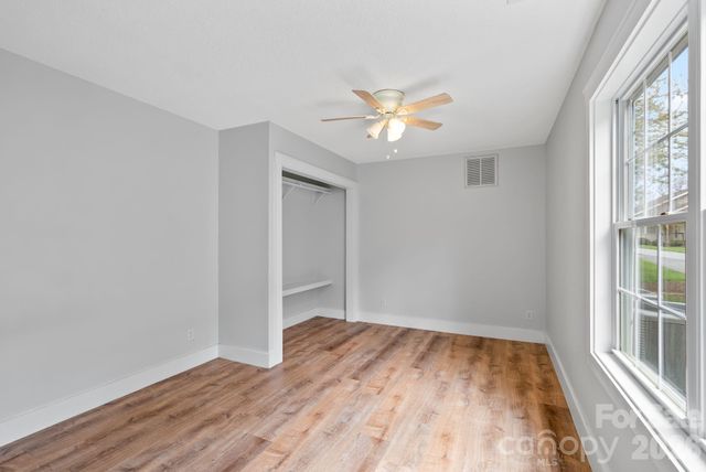 73 Creeks End Circle, Mills River, NC 28759