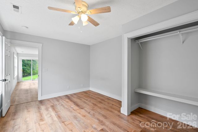 73 Creeks End Circle, Mills River, NC 28759