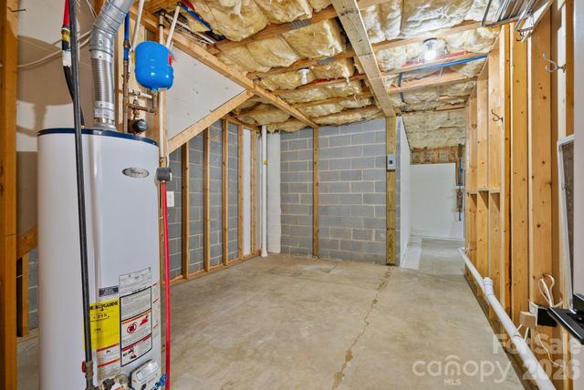 73 Creeks End Circle, Mills River, NC 28759