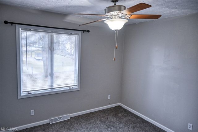 11371 Sagebrush Avenue NE, Uniontown, OH 44685