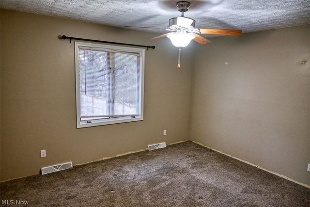 11371 Sagebrush Avenue NE, Uniontown, OH 44685