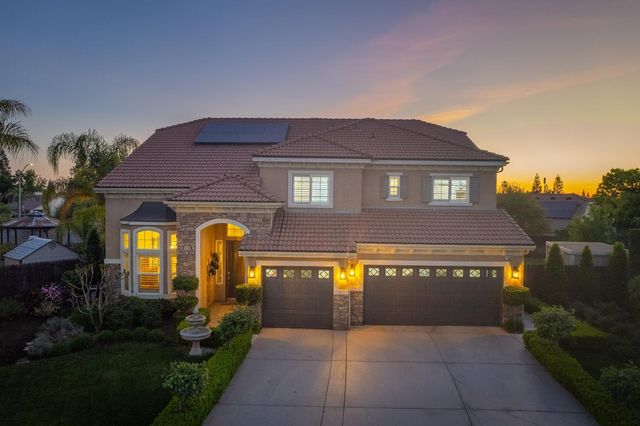 10509 N Sierra Vista Avenue, Fresno, CA 93730