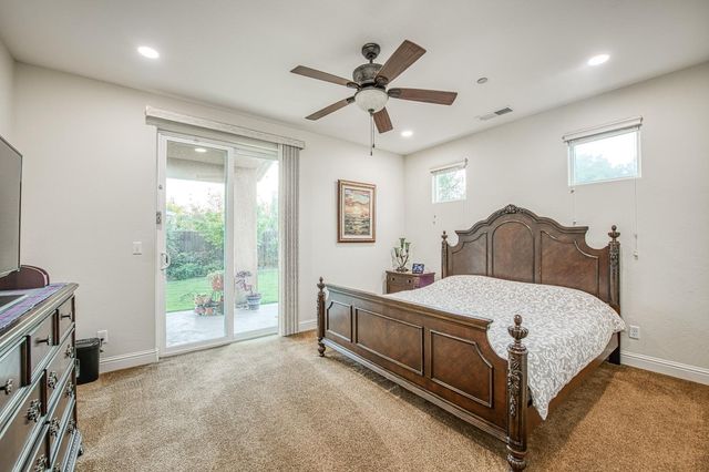 10509 N Sierra Vista Avenue, Fresno, CA 93730