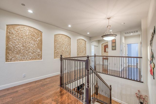 10509 N Sierra Vista Avenue, Fresno, CA 93730