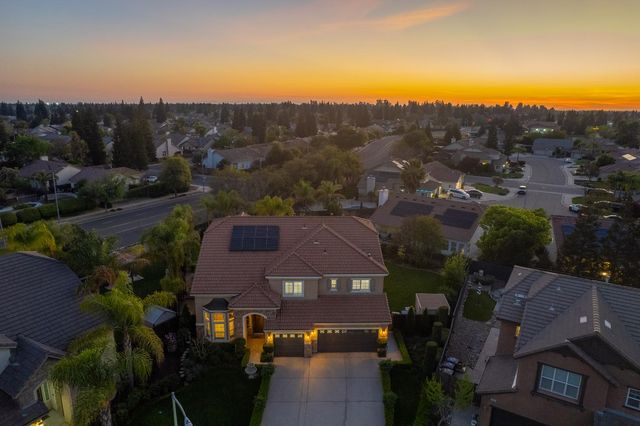 10509 N Sierra Vista Avenue, Fresno, CA 93730