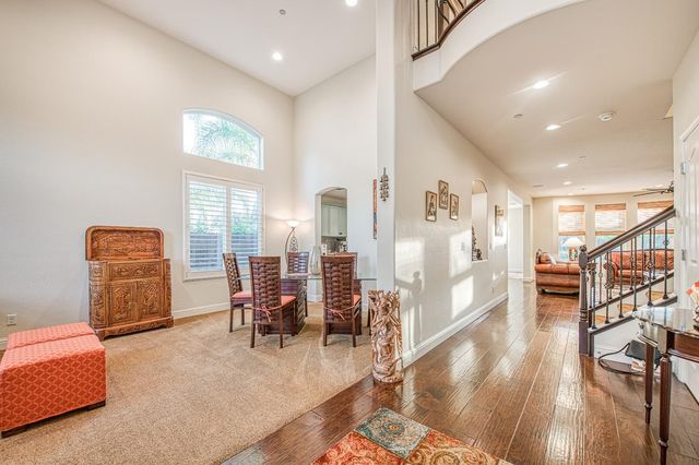 10509 N Sierra Vista Avenue, Fresno, CA 93730