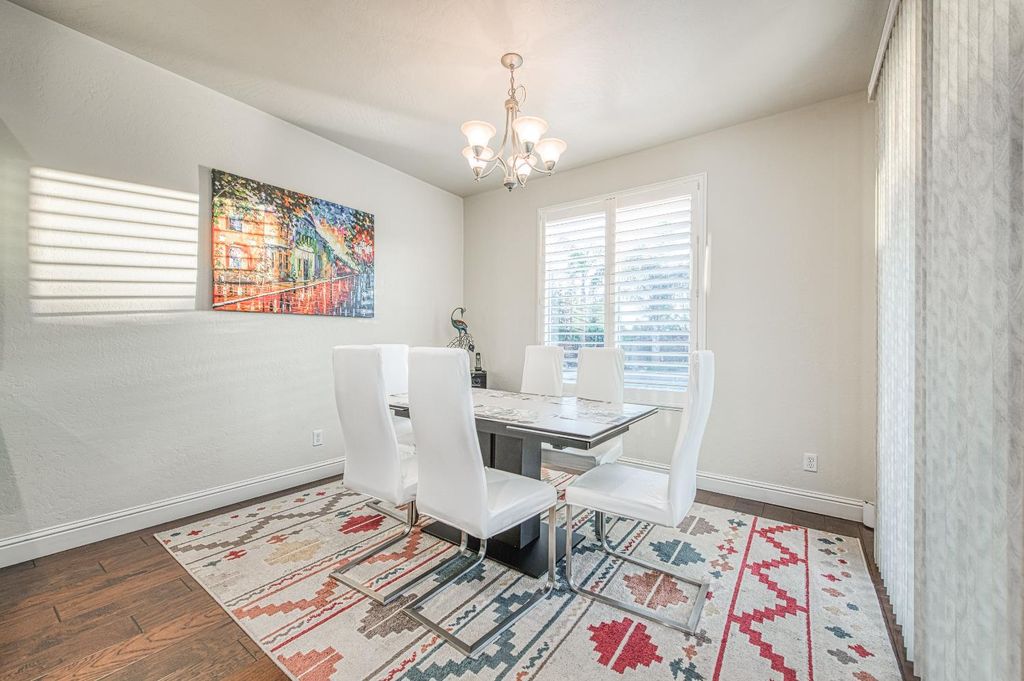 Image 25 of property listing at 10509 N Sierra Vista Avenue, Fresno, CA 93730